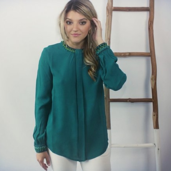 Anthropologie Tops - Anthropologie Daria Green Embroidered Blouse